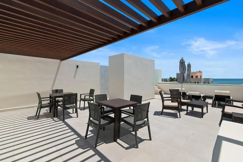 Akumal Oasis Walk To Beach 7 Rooftop Pools With Ocean Views 0*,  Mexico