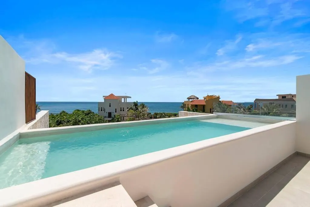 Akumal Oasis Walk To Beach 7 Rooftop Pools With Ocean Views Apartment